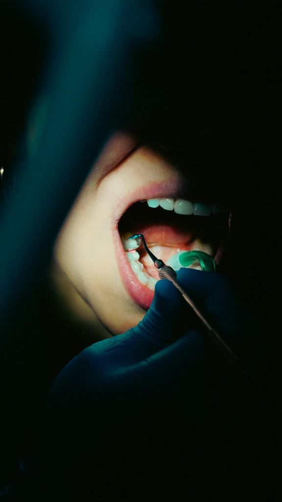 Dental Detective
